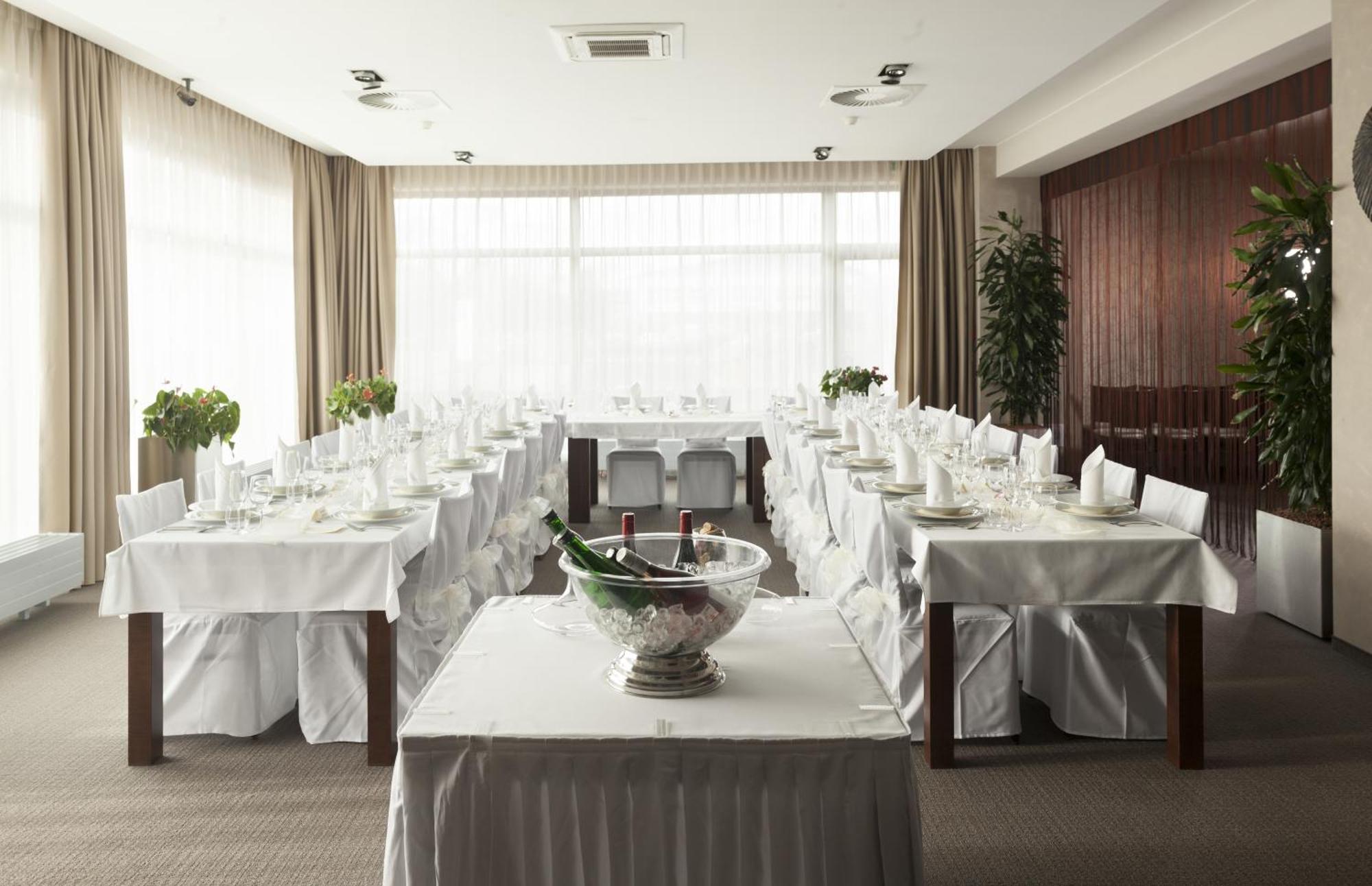 Wellness Hotel Abacie Novy Jicin Exterior photo